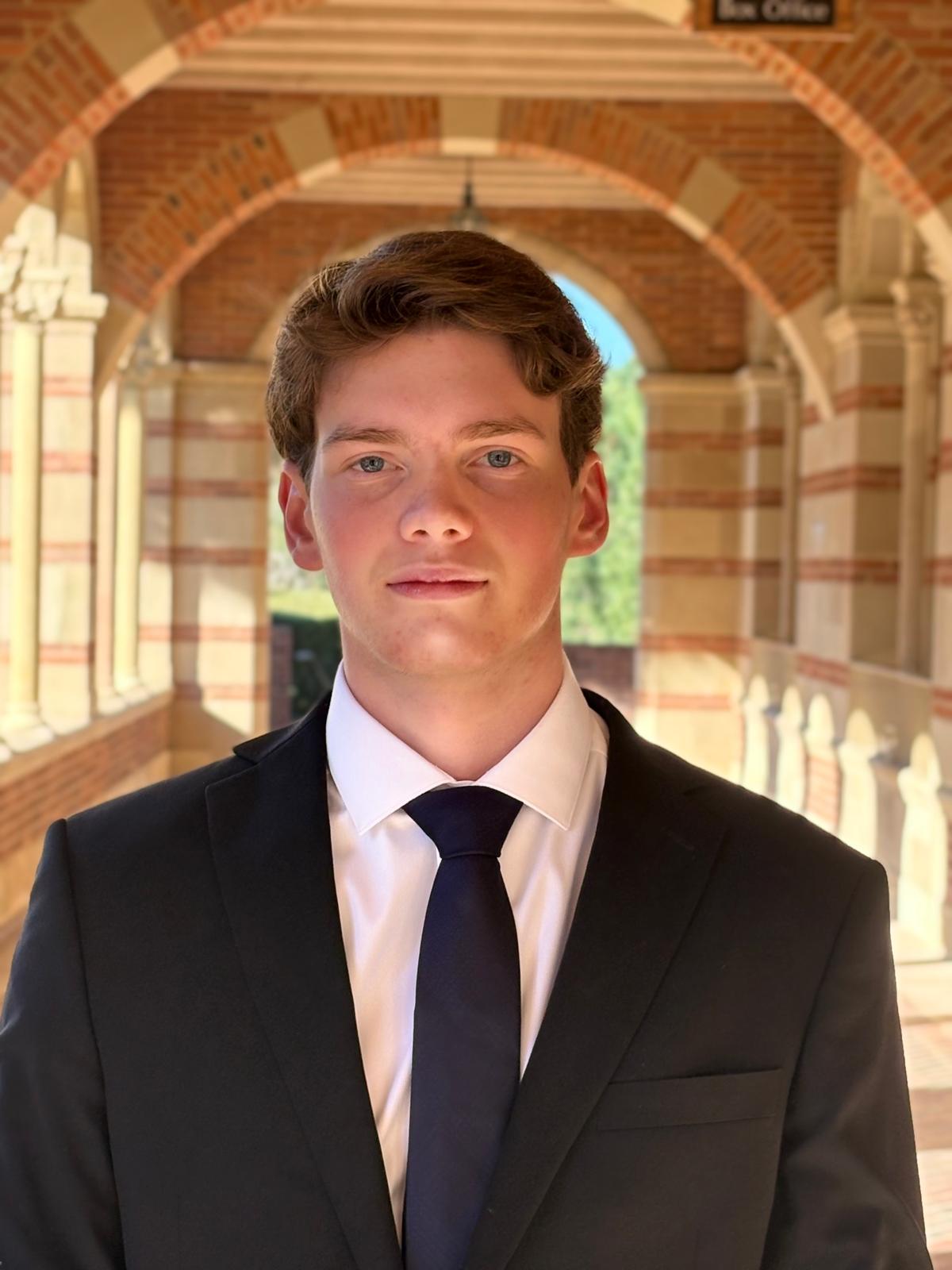 Headshot of Angelo Freese-Binder